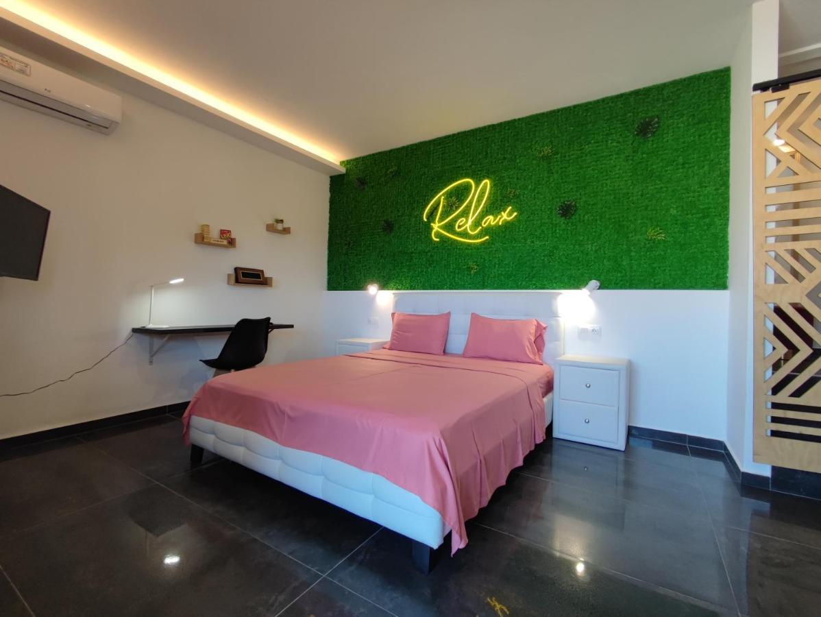 Theasis 4 Luxury Studio With Sea View Néos Marmarás Exterior foto